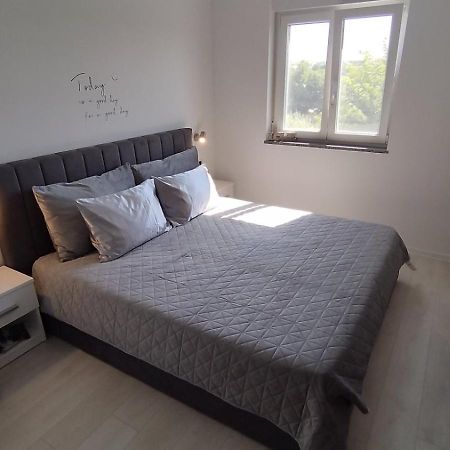 Crystal Apartment Umag Exterior photo